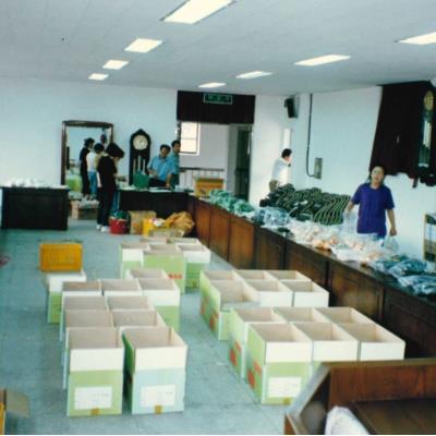 1993년 안동-여의도동 자매결연 농산물직판장 개소전 대표단 선물준비