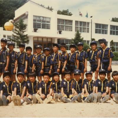 1988년 6월17~18일 원천국민학교 보이스카웃트 야영캠프 단체사진