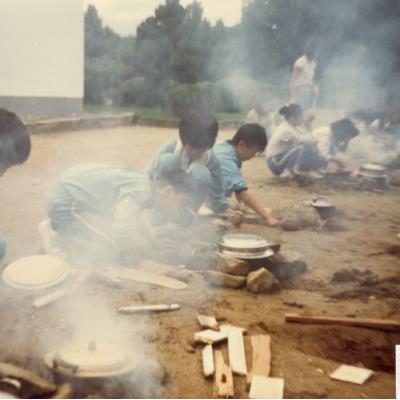 1988년 7월27~29일 원천국민학교 보이ㆍ걸스카웃트 하계야영대회 밥짓기(2)	