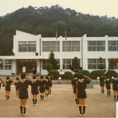 1988년 6월17~18일 원천국민학교 보이ㆍ걸스카웃트 아침조회(2)