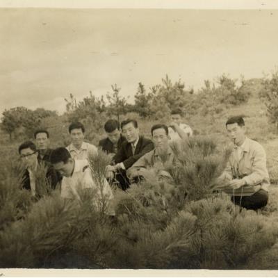 1964년 경북대학교 모교에서