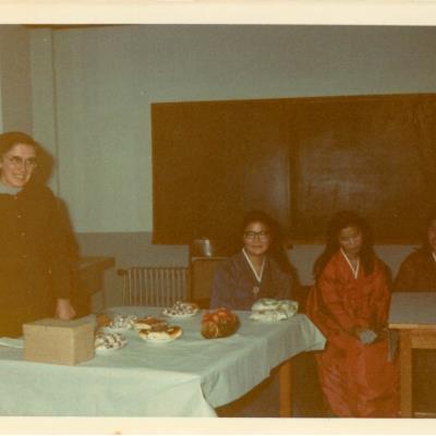 가톨릭 상지대학교 상지전문학교 의상과 바자회 1970년, 1971년