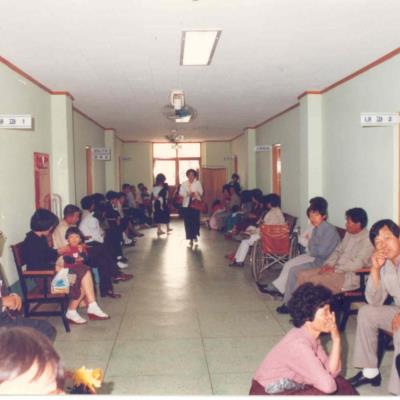 성소병원 1984년 외래진료실앞