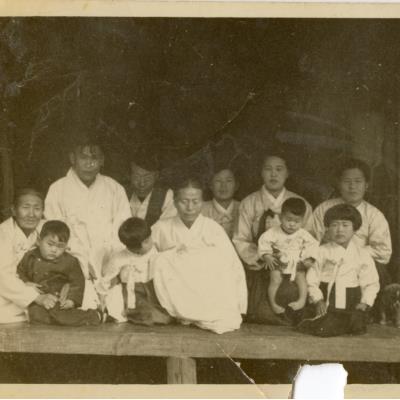 1950년경 일직면 조탑동 가족사진