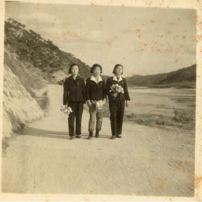 1964년 석빙고 밑 낙동강변 도로