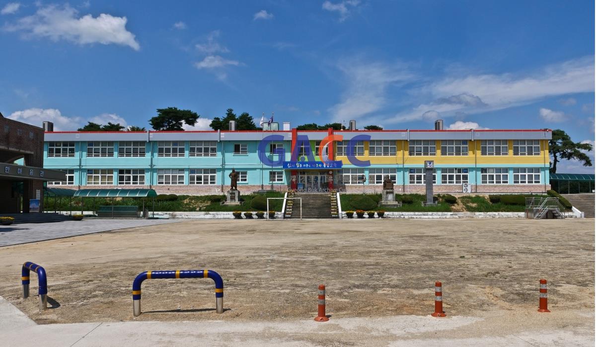 예천 용궁초등학교 작은그림