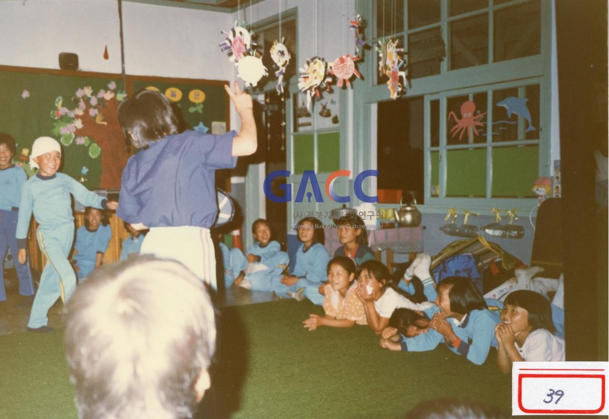 1988년 6월17~18일 원천국민학교 보이ㆍ걸스카웃트 야영캠프 장기자랑(3) 작은그림