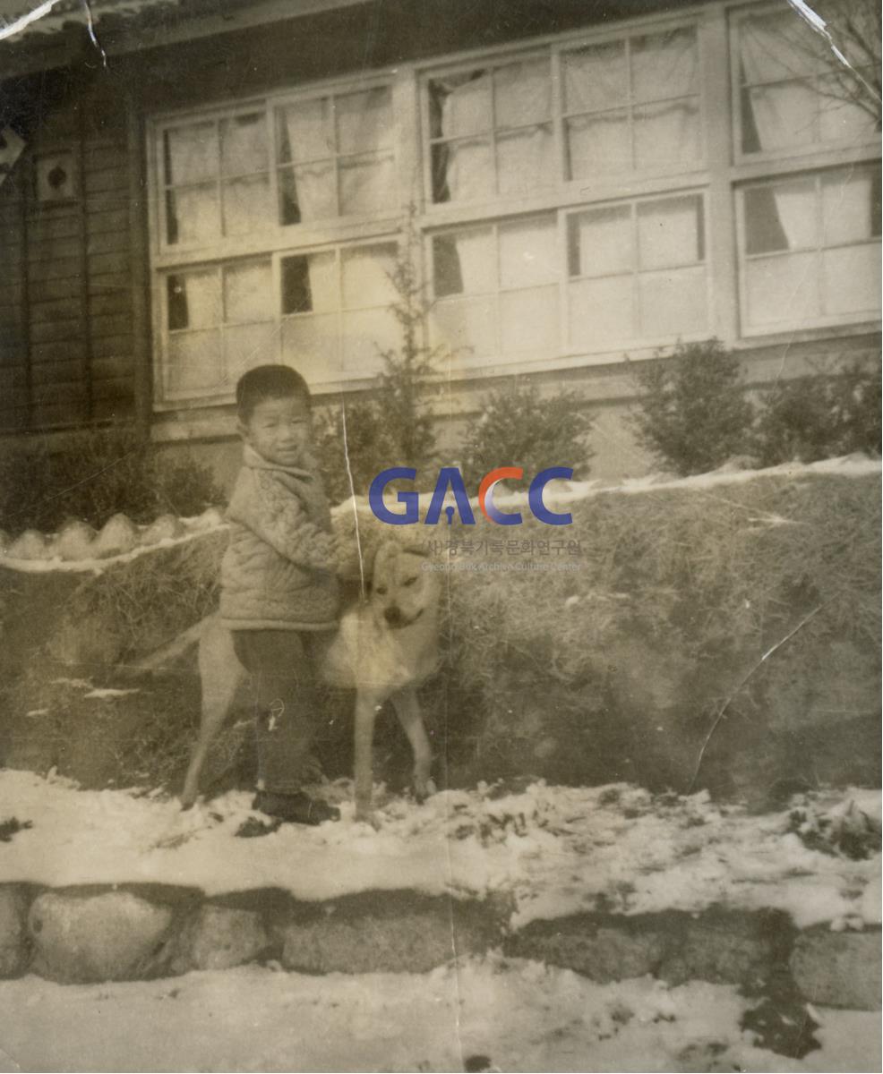 1970년 12월 천전국민학교에서 도꾸랑 작은그림