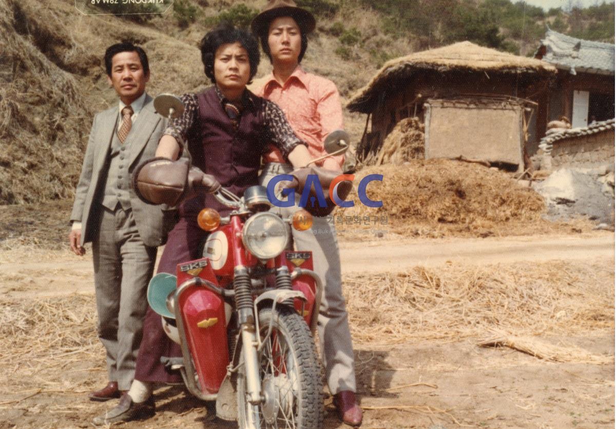 1979년 오토바이 삼총사 작은그림