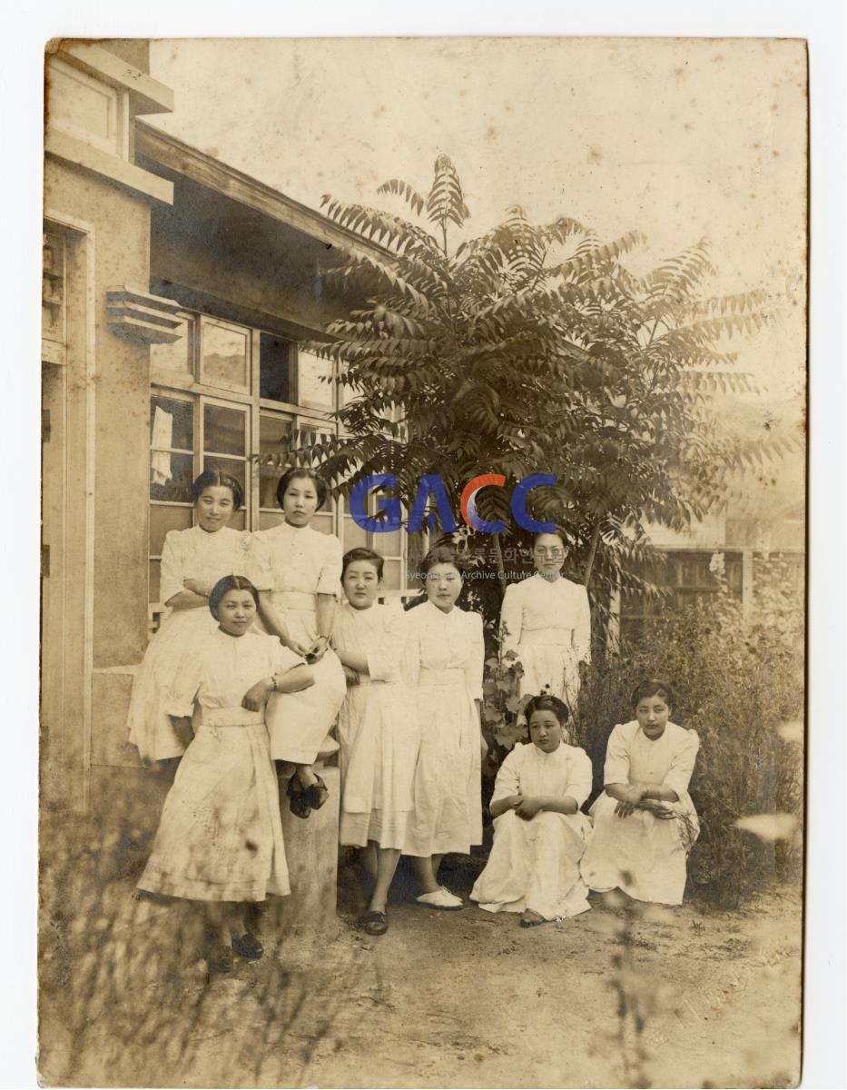 1938년 안동의료원의 간호사들 작은그림
