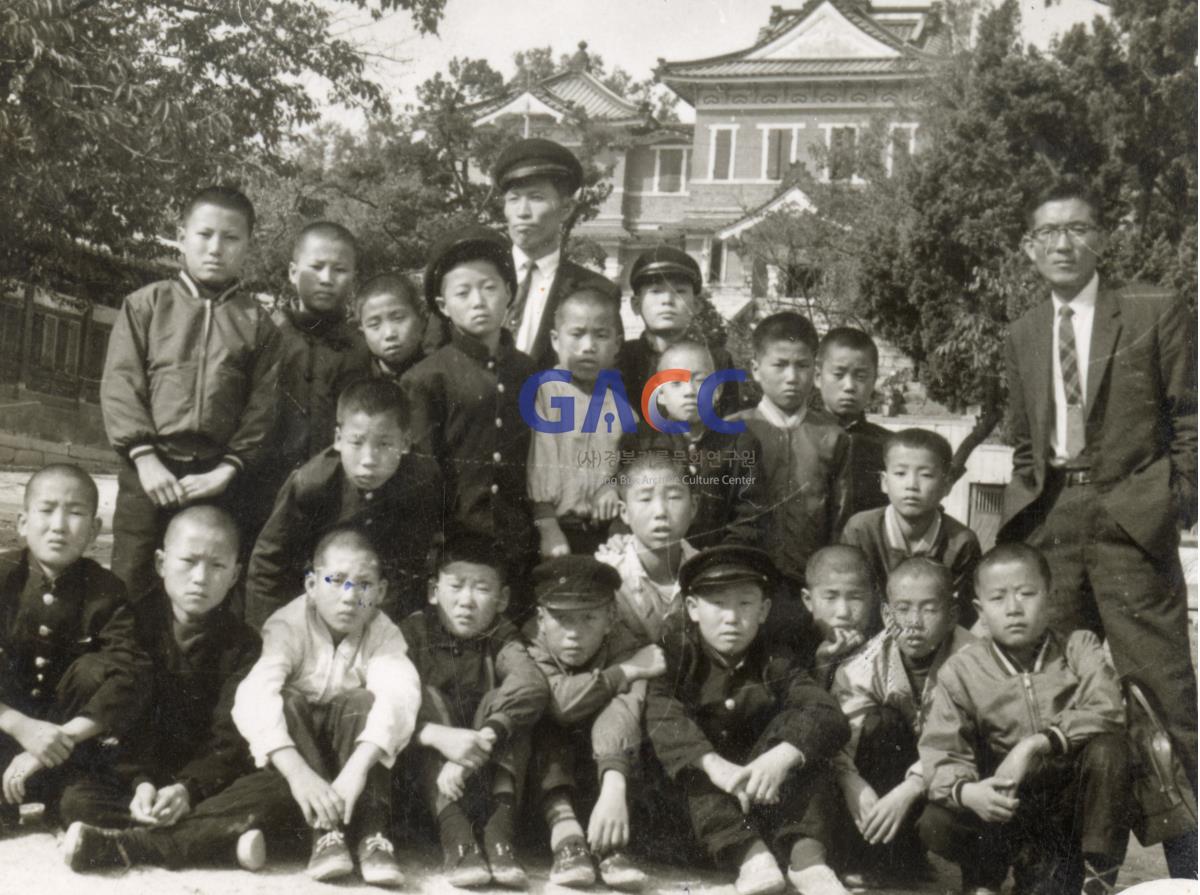 1964년 예안초등학교 수학여행 작은그림