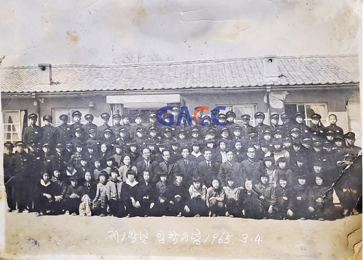 1965년 풍천중학교 입학식 작은그림