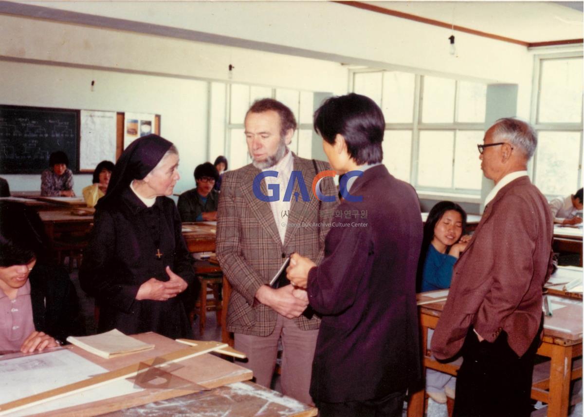 가톨릭 상지대학교 독일 마제리오 장학재단 한국담당자 내교 1978년 작은그림