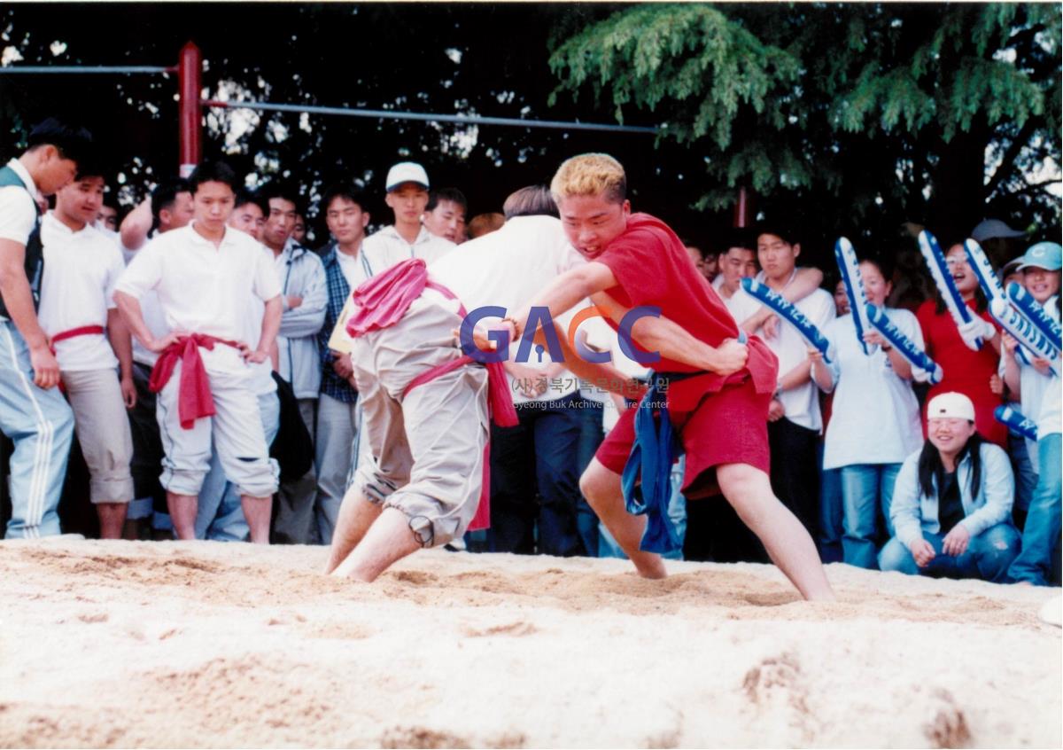 가톨릭 상지대학교 제32회 밤저골 춘계 체육대회 2001년 작은그림