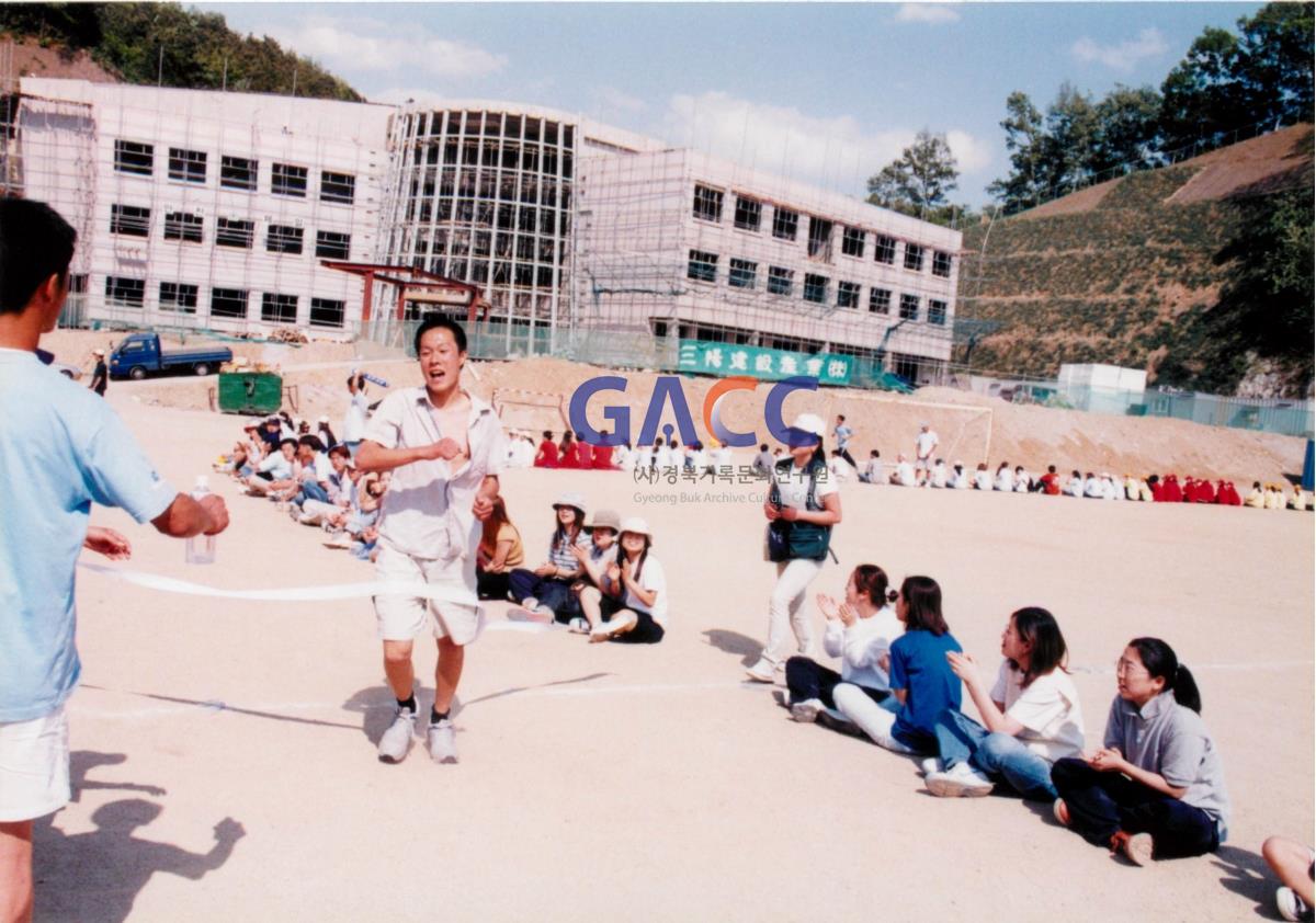 가톨릭 상지대학교 제32회 밤저골 춘계 체육대회 2001년 작은그림