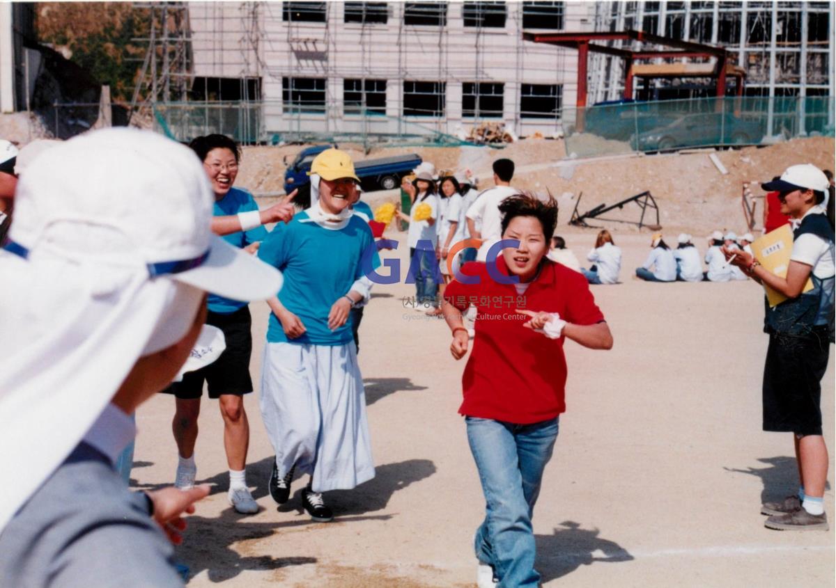 가톨릭 상지대학교 제32회 밤저골 춘계 체육대회 2001년 작은그림