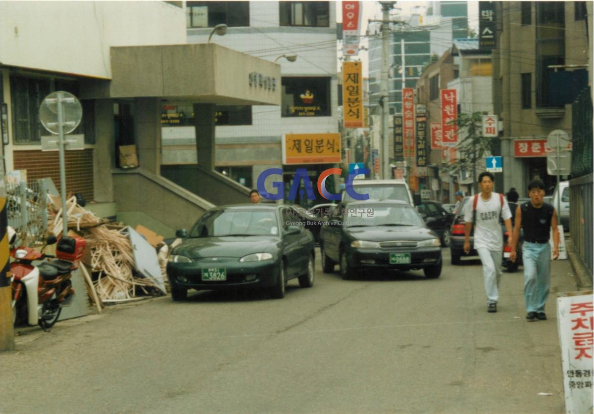 가톨릭 상지대학교 등교길(마리스타 학생회관 - 정문) 1990년대 작은그림