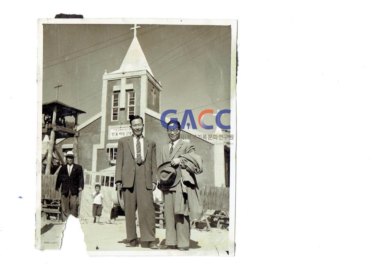 1950년대 안동제일교회와 제1대 목사님 작은그림