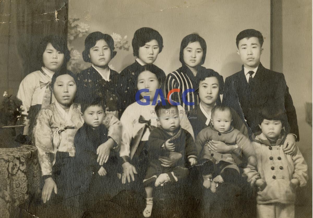 1961년경 아내 가족사진 작은그림