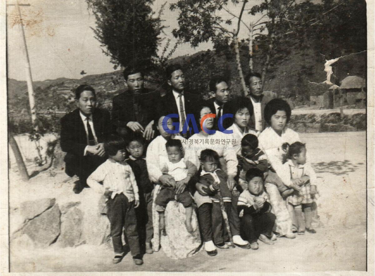 봉화 법전시절 철도가족들과 야유회 간 사진 작은그림