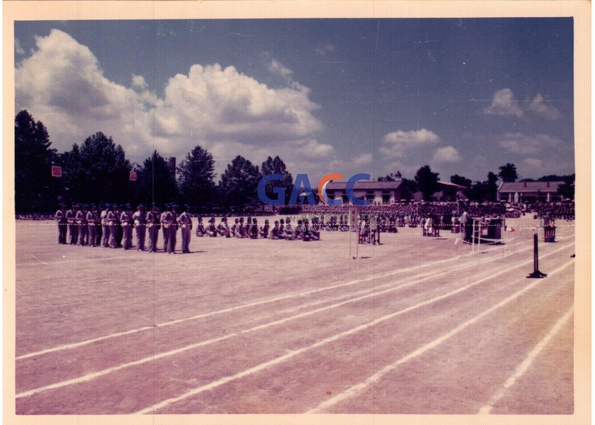 1976년 6월 14일 안동농고에서 치러진 경안여상 주최 남녀고등학교 교련실습대회 작은그림