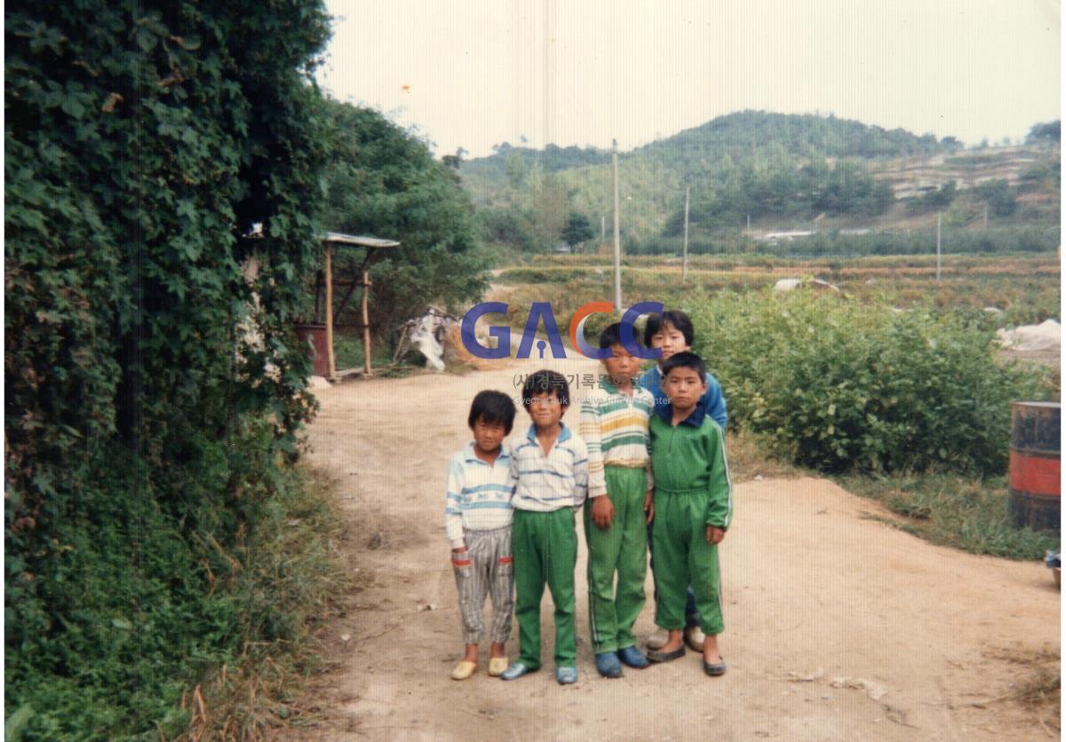 1980년대 아마리에서 농사지으며 아이들 키울 때 작은그림