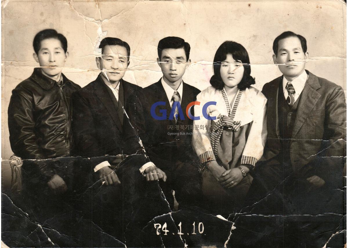 1974년 1월 김수연 이대순 약혼사진 작은그림